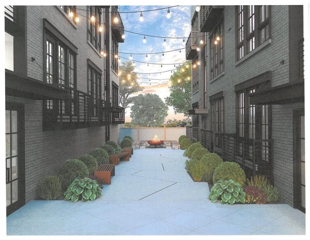 2 bedroom, 2 bathroom, 921 sq ft condominium for sale at 924 Hughley Circle 84, Atlanta, GA 30316 — photo 2