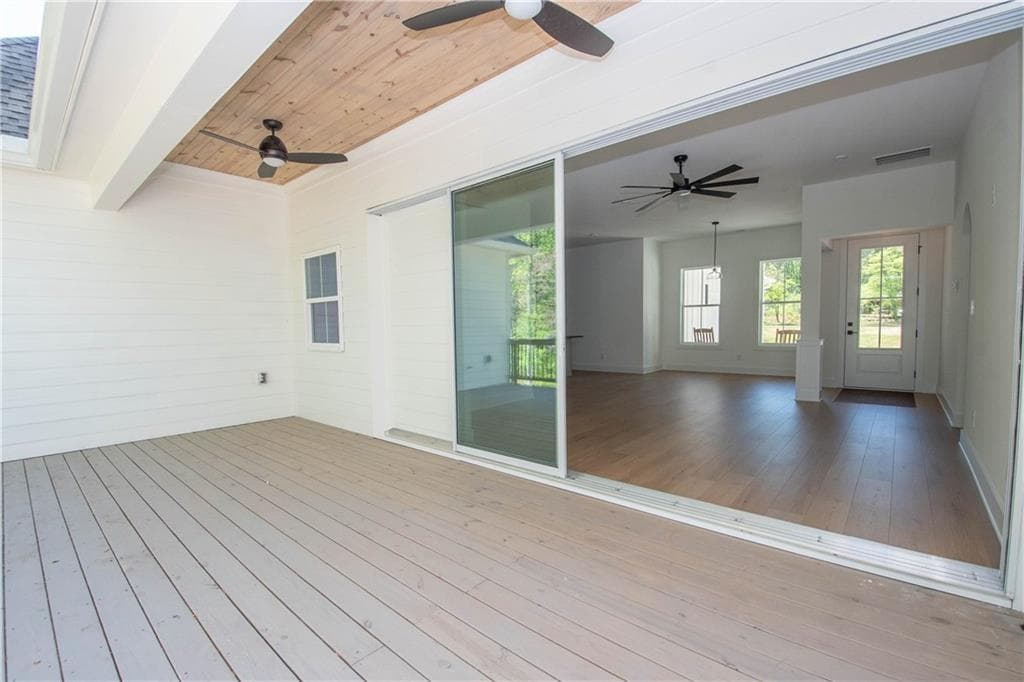 3 bedroom, 2 bathroom, 2,024 sq ft single family residence for sale at 680 Ponderosa, Fayetteville, GA 30214 — photo 8