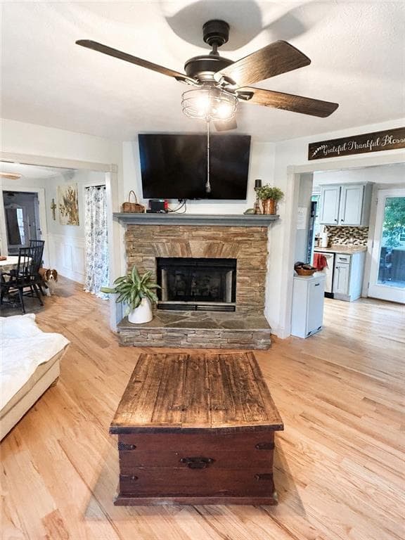 3 bedroom, 2 bathroom, 1,684 sq ft single family residence for sale at 914 Whooping Creek Road, Carrollton, GA 30116 — photo 3