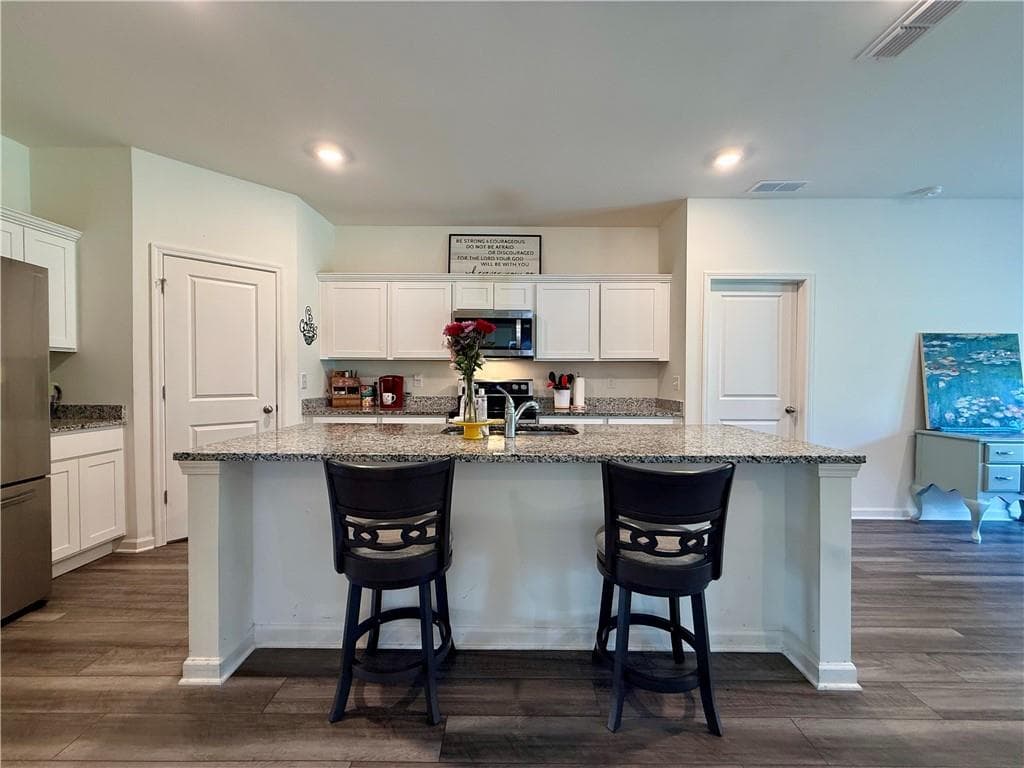 4 bedroom, 2 bathroom, 1,844 sq ft single family residence for sale at 240 Hyde Park, Winder, GA 30680 — photo 10