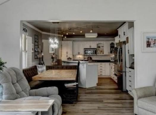 4 bedroom, 3 bathroom, 3,321 sq ft single family residence under contract at 627 Rock Springs Road, Lawrenceville, GA 30043 — photo 4