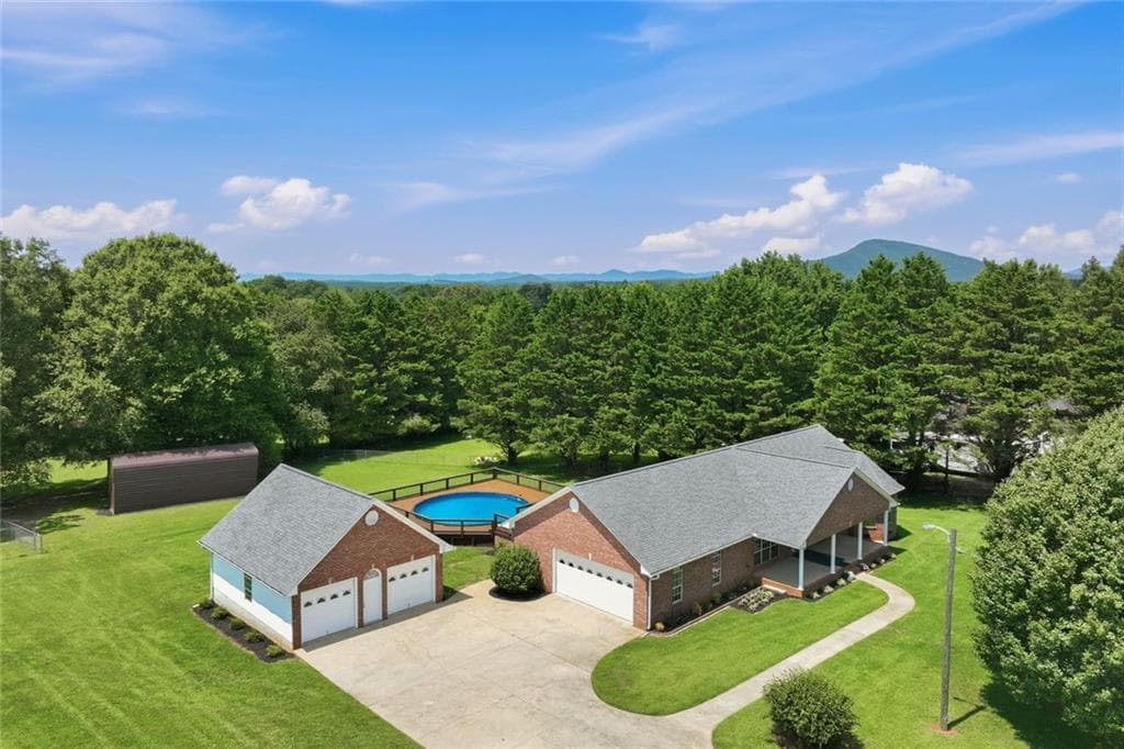 3 bedroom, 2 bathroom, 2,064 sq ft single family residence for sale at 5573 Clarks Bridge Road, Clermont, GA 30527