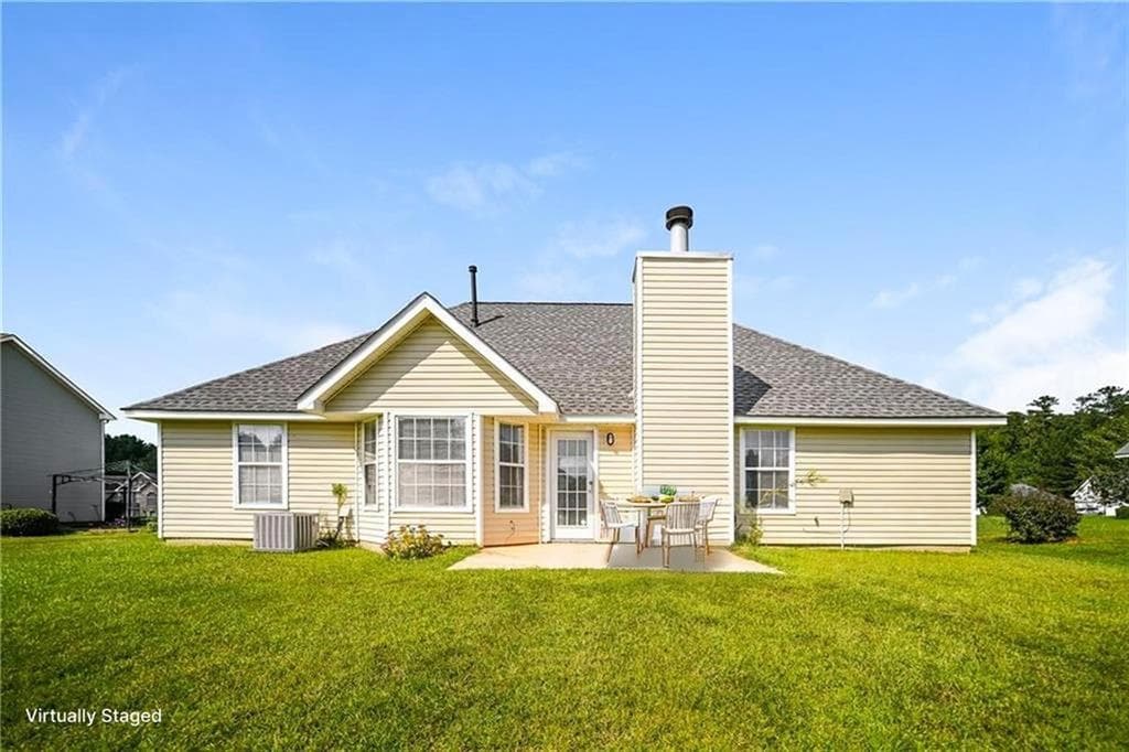 3 bedroom, 2 bathroom, 1,568 sq ft single family residence under contract at 505 Vaughan Valley View, Hampton, GA 30228 — photo 3