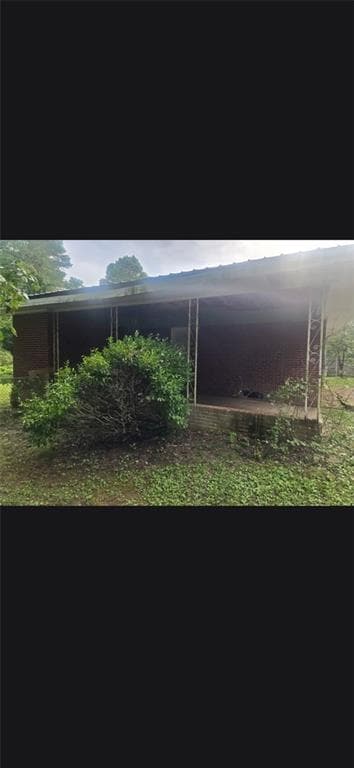 3 bedroom, 1 bathroom, 1,073 sq ft single family residence under contract at 722 Sugar Valley Road, Calhoun, GA 30701 — photo 4