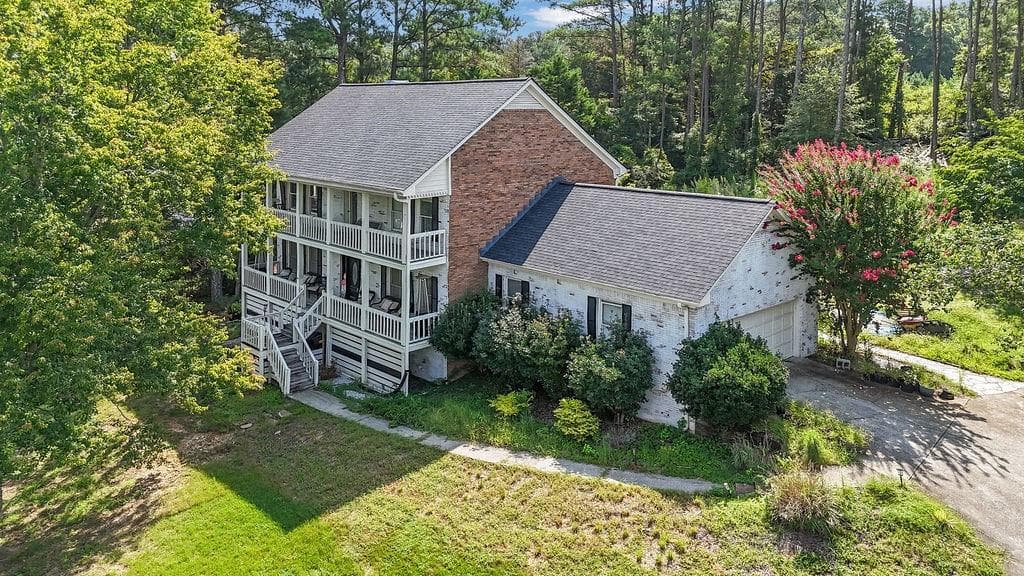 4 bedroom, 4 bathroom, 4,813 sq ft single family residence for sale at 1530 Timberline Trace, Snellville, GA 30078