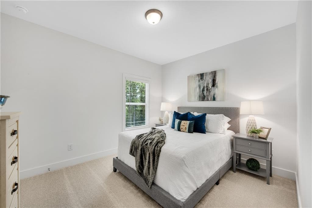 4 bedroom, 4 bathroom, 2,560 sq ft townhouse for sale at 2735 Hallwood Lane, Suwanee, GA 30024 — photo 6