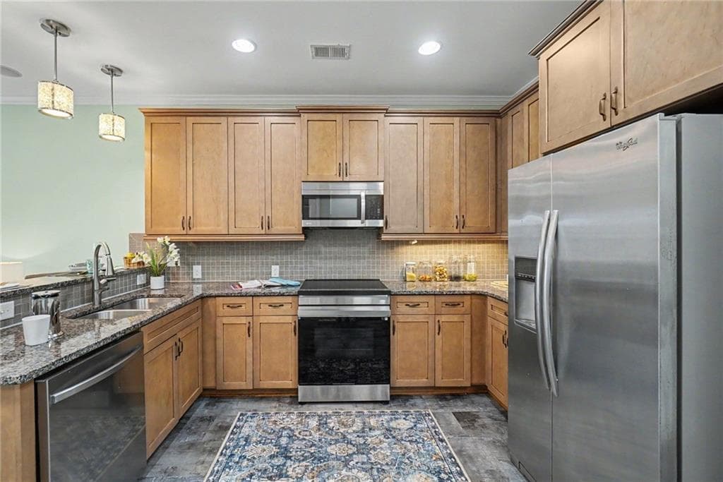 3 bedroom, 4 bathroom, 2,000 sq ft townhouse for sale at 1215 Lavista Circle, Atlanta, GA 30324 — photo 9