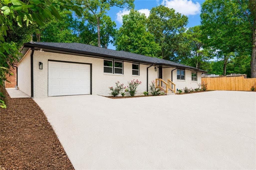 4 bedroom, 3 bathroom, 3,107 sq ft single family residence for rent at 3154 N Druid Hills Road, Decatur, GA 30033 for $5,100 a month — photo 2
