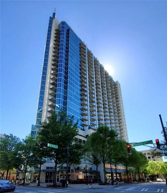 1 bedroom, 1 bathroom, 796 sq ft condominium for rent at 860 Peachtree Street 2010, Atlanta, GA 30308 for $2,100 a month — photo 1 of 41
