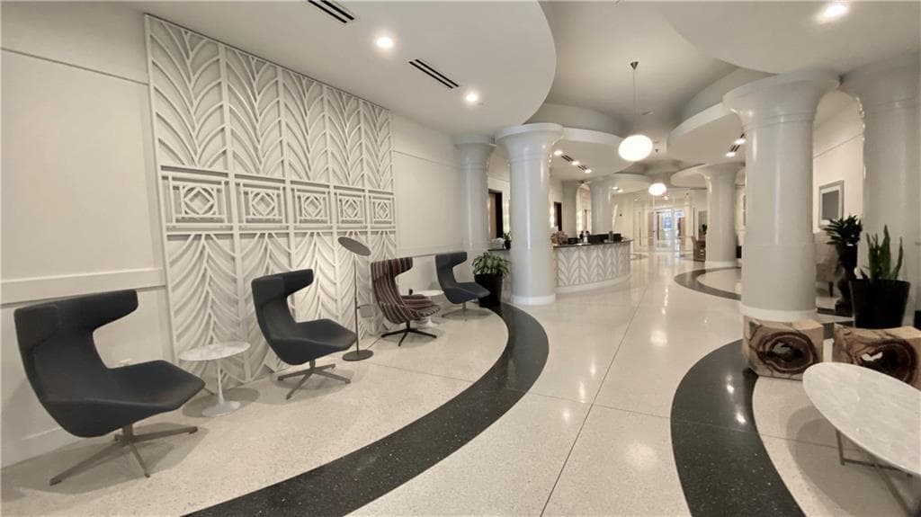 1 bedroom, 1 bathroom, 796 sq ft condominium for rent at 860 Peachtree Street 2010, Atlanta, GA 30308 for $2,100 a month — photo 3