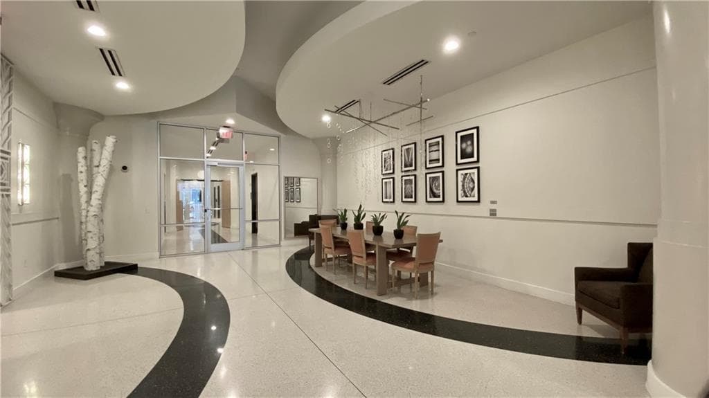 1 bedroom, 1 bathroom, 796 sq ft condominium for rent at 860 Peachtree Street 2010, Atlanta, GA 30308 for $2,100 a month — photo 6
