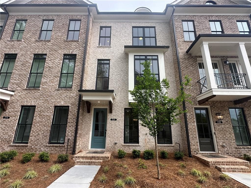 3 bedroom, 4 bathroom, 2,117 sq ft townhouse for sale at 225 Midnight Oak Run 7, Alpharetta, GA 30009 — photo 8