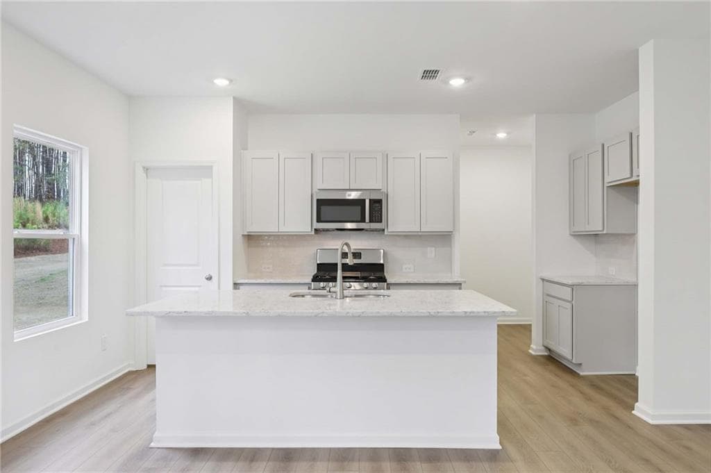 4 bedroom, 3 bathroom, 2,091 sq ft single family residence for sale at 7348 Tenton Crossing, Locust Grove, GA 30248 — photo 9