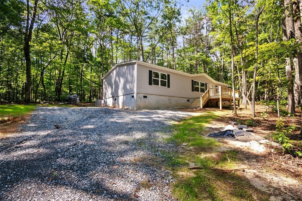 3 bedroom, 2 bathroom, 1,475 sq ft single family residence for sale at 8827 Big Creek Road, Ellijay, GA 30536 — photo 2