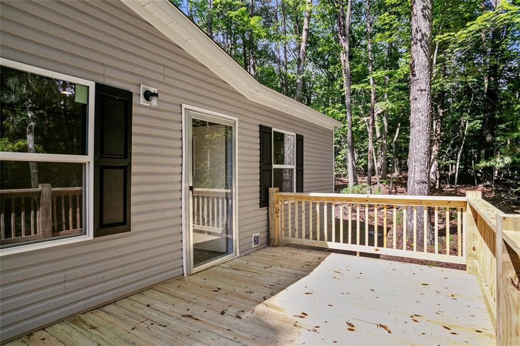 3 bedroom, 2 bathroom, 1,475 sq ft single family residence for sale at 8827 Big Creek Road, Ellijay, GA 30536 — photo 5