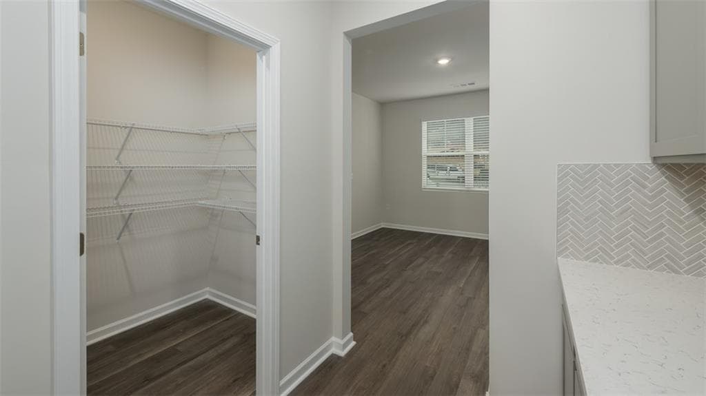 5 bedroom, 3 bathroom, 3,227 sq ft single family residence under contract at 2181 Edgecombe Lane, Dacula, GA 30019 — photo 7