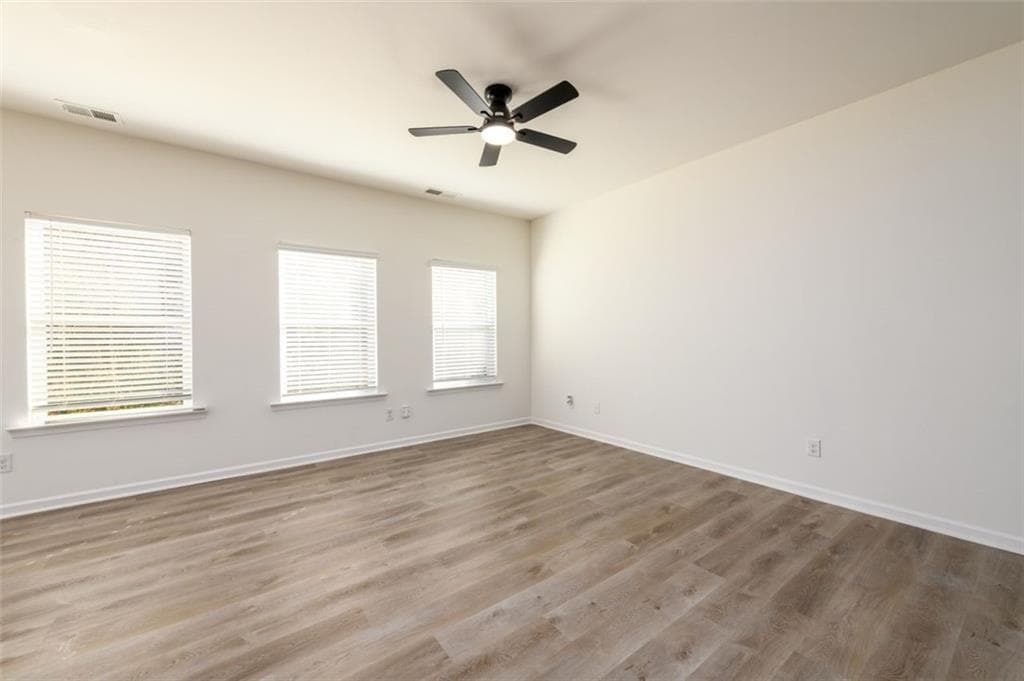 3 bedroom, 3 bathroom, 1,906 sq ft townhouse for rent at 4950 Elm Brook Drive, Atlanta, GA 30349 for $2,400 a month — photo 3