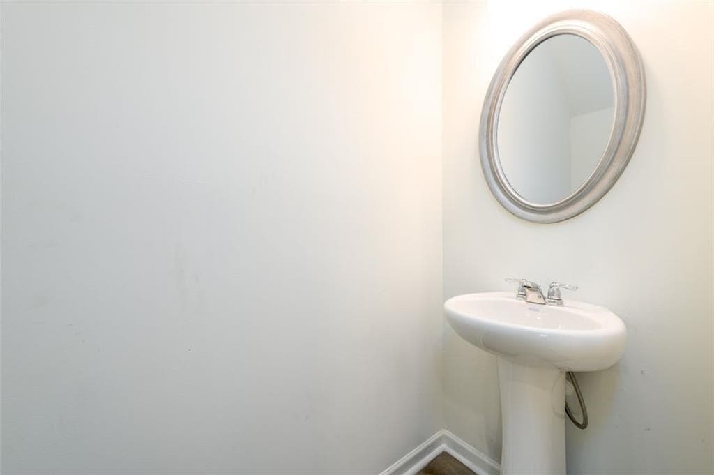 3 bedroom, 3 bathroom, 1,906 sq ft townhouse for rent at 4950 Elm Brook Drive, Atlanta, GA 30349 for $2,400 a month — photo 8