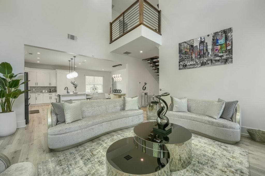 6 bedroom, 5 bathroom, 3,543 sq ft single family residence for sale at 658 Rockbridge Road, Lilburn, GA 30047 — photo 8