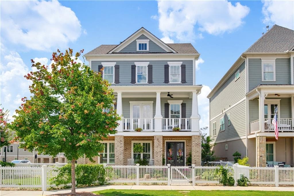 4 bedroom, 5 bathroom, 3,318 sq ft single family residence for sale at 581 S Club Drive, Woodstock, GA 30188 — photo 2