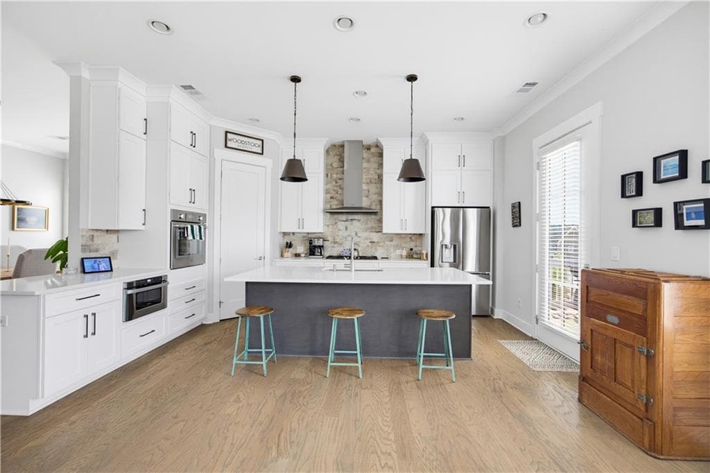 4 bedroom, 5 bathroom, 3,318 sq ft single family residence for sale at 581 S Club Drive, Woodstock, GA 30188 — photo 7