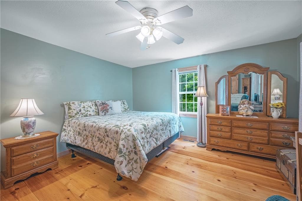 5 bedroom, 3 bathroom, 2,880 sq ft single family residence for sale at 495 Dockery Lane, Mineral Bluff, GA 30559 — photo 7