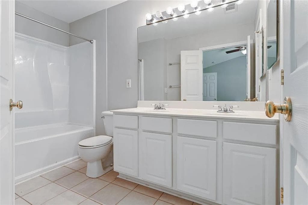 3 bedroom, 3 bathroom, 1,386 sq ft townhouse for rent at 9155 Nesbit Ferry Road 47, Alpharetta, GA 30022 for $2,000 a month — photo 6