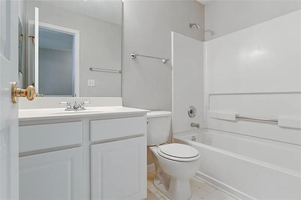 3 bedroom, 3 bathroom, 1,386 sq ft townhouse for rent at 9155 Nesbit Ferry Road 47, Alpharetta, GA 30022 for $2,000 a month — photo 10