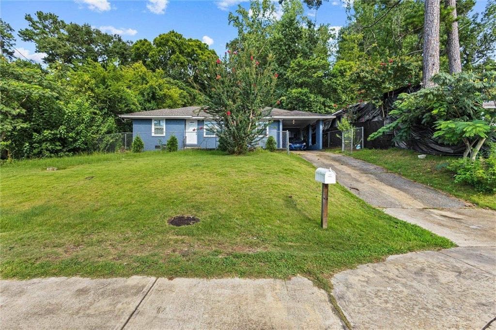 3 bedroom, 1 bathroom, 1,176 sq ft single family residence for sale at 2338 Fort Benning Road, Columbus, GA 31903 — photo 2