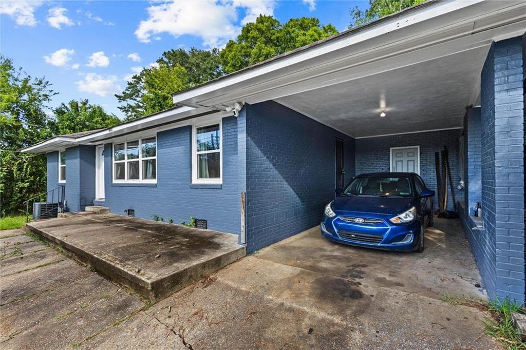 3 bedroom, 1 bathroom, 1,176 sq ft single family residence for sale at 2338 Fort Benning Road, Columbus, GA 31903 — photo 3