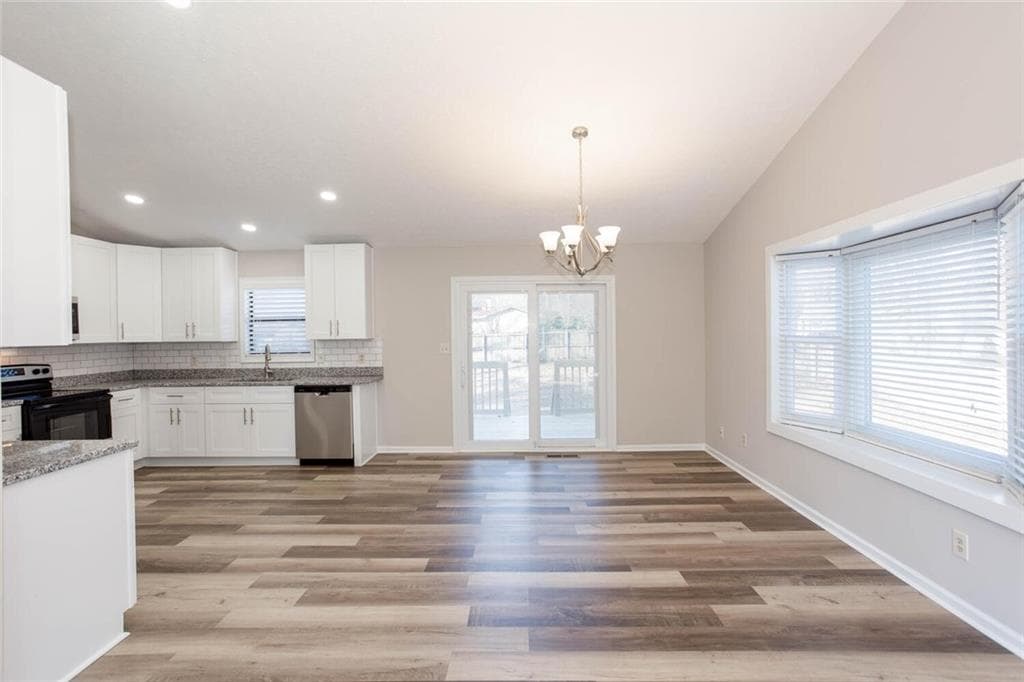 4 bedroom, 2 bathroom, 2,128 sq ft single family residence for rent at 4049 Leicester Drive, Kennesaw, GA 30144 for $2,350 a month — photo 7
