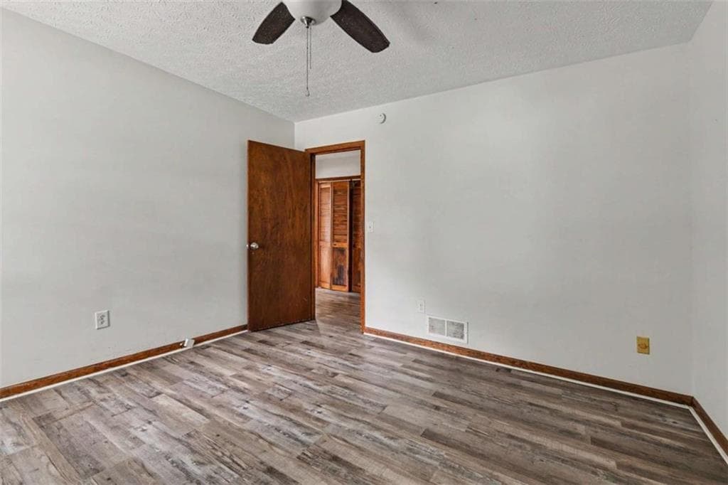 3 bedroom, 2 bathroom, 1,636 sq ft single family residence for sale at 1144 Cedar Log Place, Austell, GA 30168 — photo 9