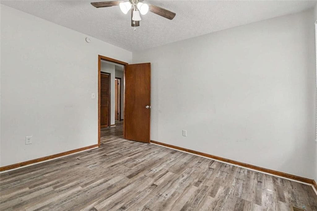 3 bedroom, 2 bathroom, 1,636 sq ft single family residence for sale at 1144 Cedar Log Place, Austell, GA 30168 — photo 10