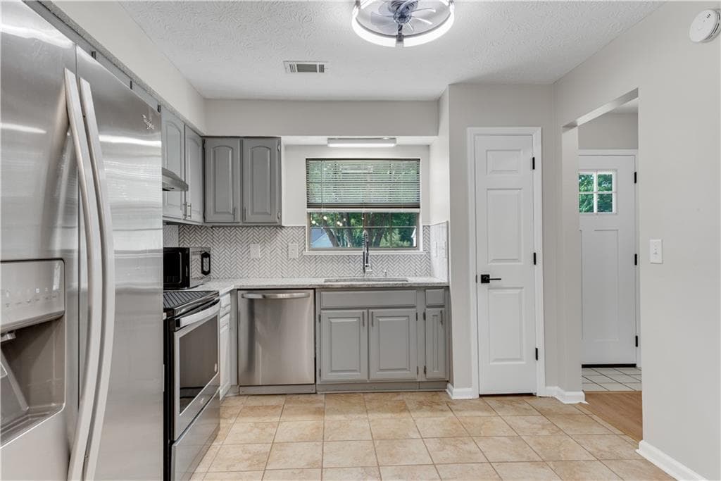 2 bedroom, 2 bathroom, 1,224 sq ft duplex for rent at 5097 Village Green Way, Alpharetta, GA 30009 for $2,350 a month — photo 9