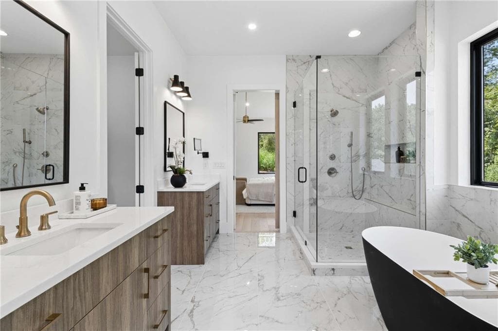 5 bedroom, 6 bathroom, 5,026 sq ft single family residence for sale at 235 Winterberry Way, Roswell, GA 30075 — photo 6