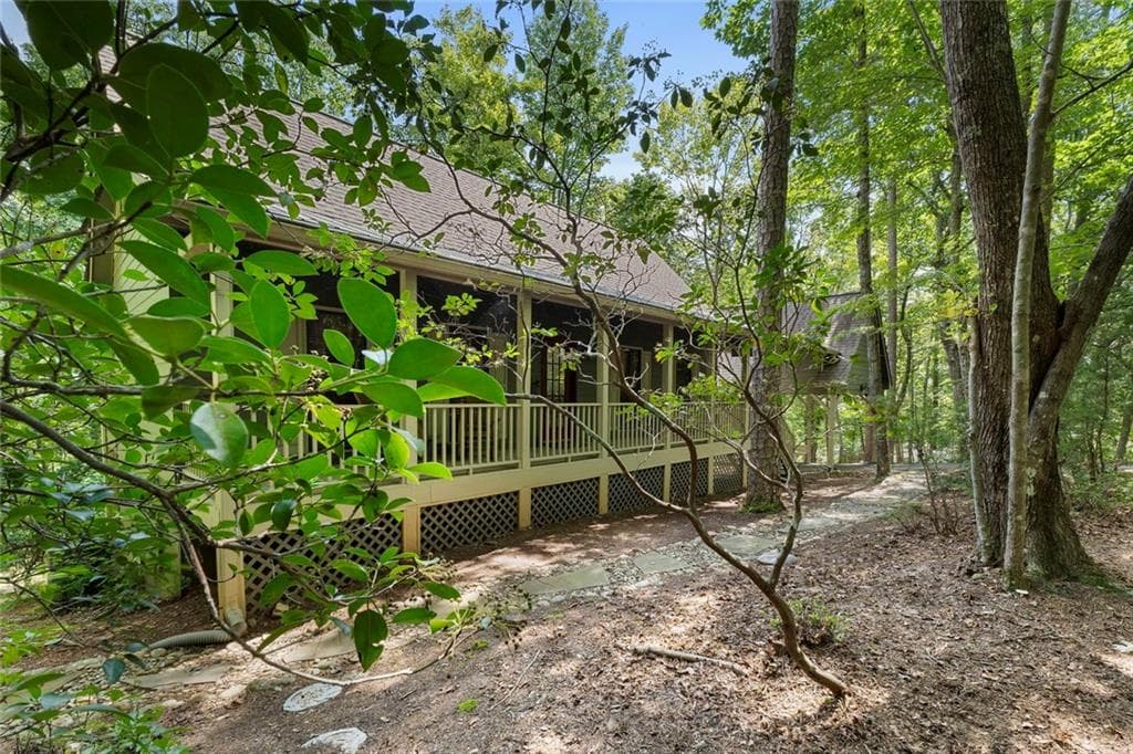 2 bedroom, 3 bathroom, 1,776 sq ft single family residence for sale at 81 Sweetgum Circle, Jasper, GA 30143 — photo 3