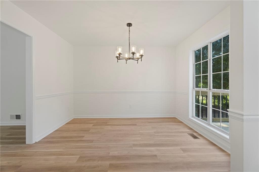 4 bedroom, 3 bathroom, 1,568 sq ft single family residence for sale at 5323 Moon Road, Powder Springs, GA 30127 — photo 6