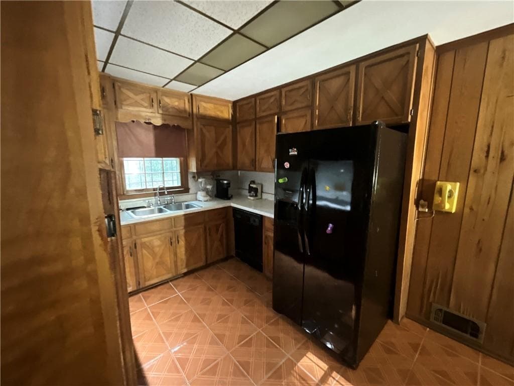 4 bedroom, 2 bathroom, 1,841 sq ft single family residence for sale at 6545 Katie Lane, Morrow, GA 30260 — photo 7