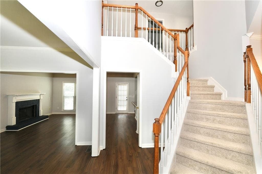 4 bedroom, 3 bathroom, 2,196 sq ft single family residence for rent at 5025 Byers Road, Alpharetta, GA 30022 for $2,900 a month — photo 2