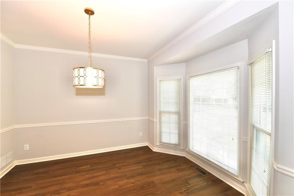 4 bedroom, 3 bathroom, 2,196 sq ft single family residence for rent at 5025 Byers Road, Alpharetta, GA 30022 for $2,900 a month — photo 5