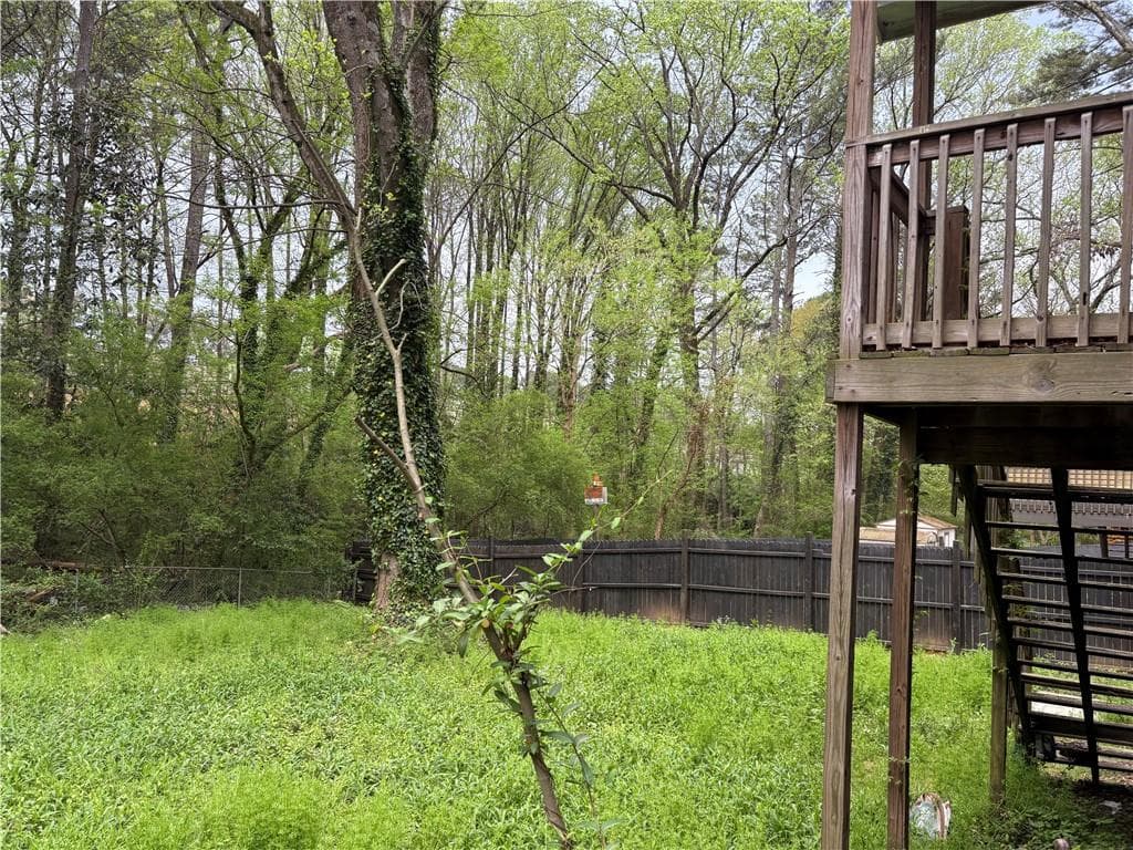 2 bedroom, 1 bathroom, 768 sq ft single family residence for sale at 2550 Godfrey Drive, Atlanta, GA 30318 — photo 9