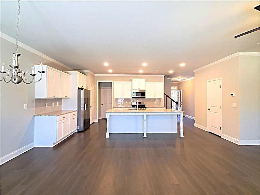 3 bedroom, 3 bathroom, 1,988 sq ft townhouse for rent at 2708 Morgan Creek Drive, Buford, GA 30519 for $2,300 a month — photo 6