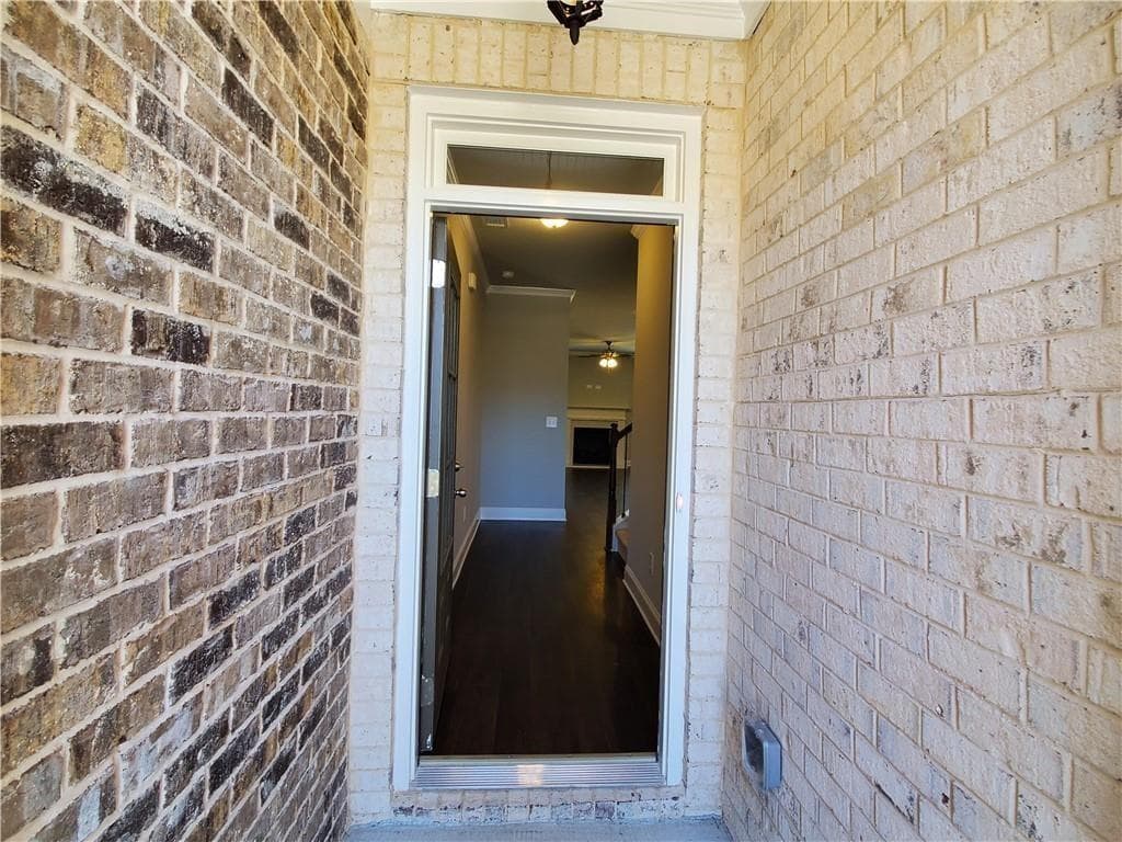 3 bedroom, 3 bathroom, 1,988 sq ft townhouse for rent at 2708 Morgan Creek Drive, Buford, GA 30519 for $2,300 a month — photo 4