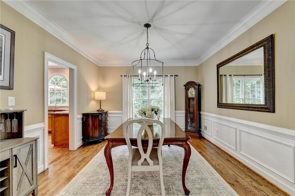 5 bedroom, 4 bathroom, 4,119 sq ft single family residence for sale at 350 Welwyn Walk, Alpharetta, GA 30022 — photo 8