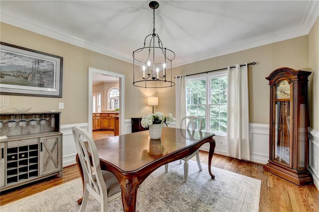 5 bedroom, 4 bathroom, 4,119 sq ft single family residence for sale at 350 Welwyn Walk, Alpharetta, GA 30022 — photo 9