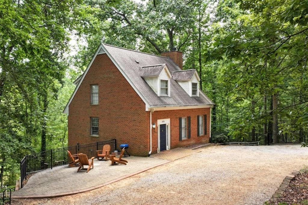 3 bedroom, 4 bathroom, 2,656 sq ft single family residence for rent at 3978 Pine Shore Circle, Gainesville, GA 30501 for $2,495 a month — photo 3