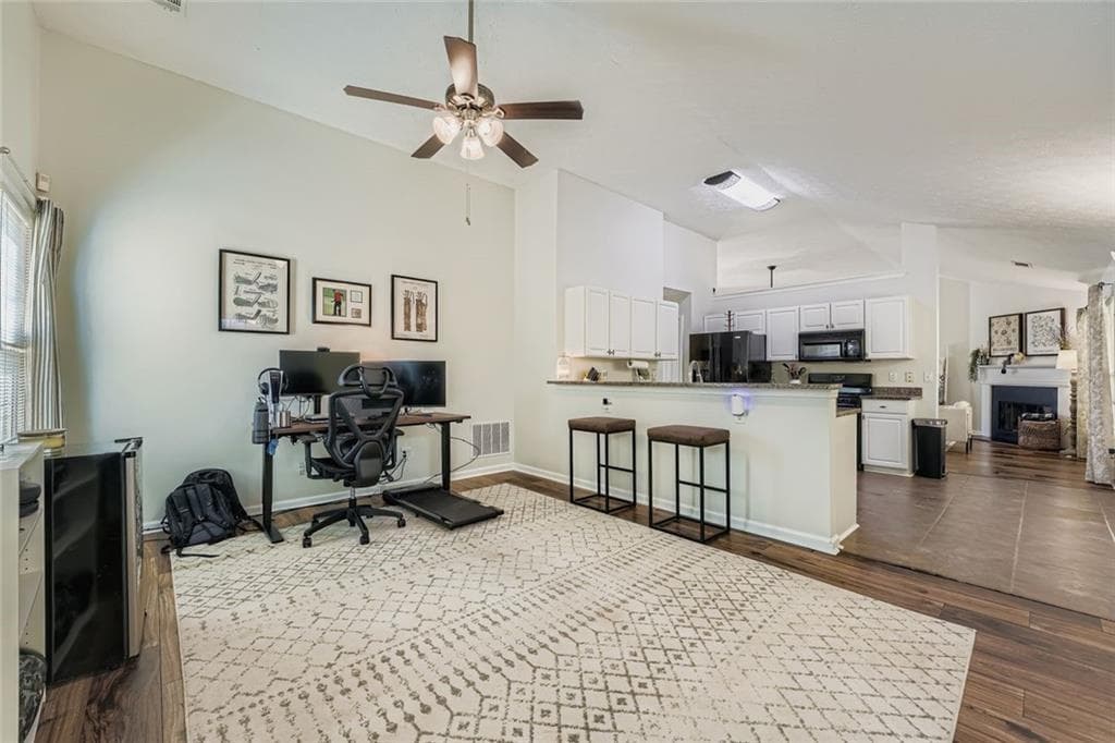3 bedroom, 3 bathroom, 1,783 sq ft single family residence for rent at 2895 Dogwood Creek, Duluth, GA 30096 for $2,300 a month — photo 7