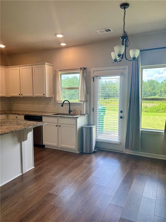 5 bedroom, 3 bathroom, 3,218 sq ft single family residence for sale at 10118 Cormac Street, Jonesboro, GA 30238 — photo 7