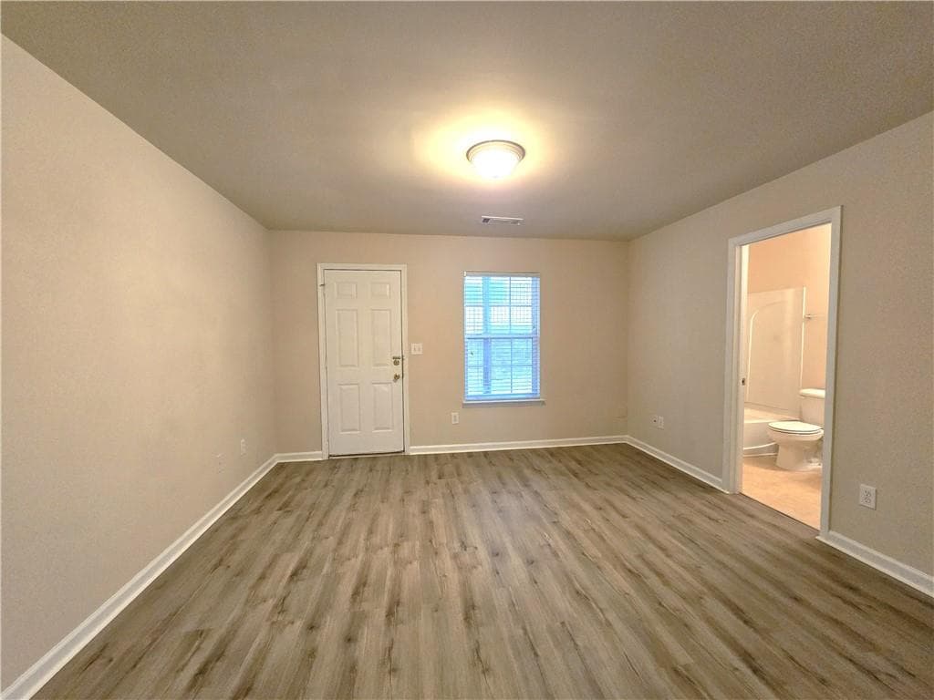4 bedroom, 4 bathroom, 1,860 sq ft townhouse for rent at 2120 Meadow Peak Road, Duluth, GA 30097 for $2,150 a month — photo 5