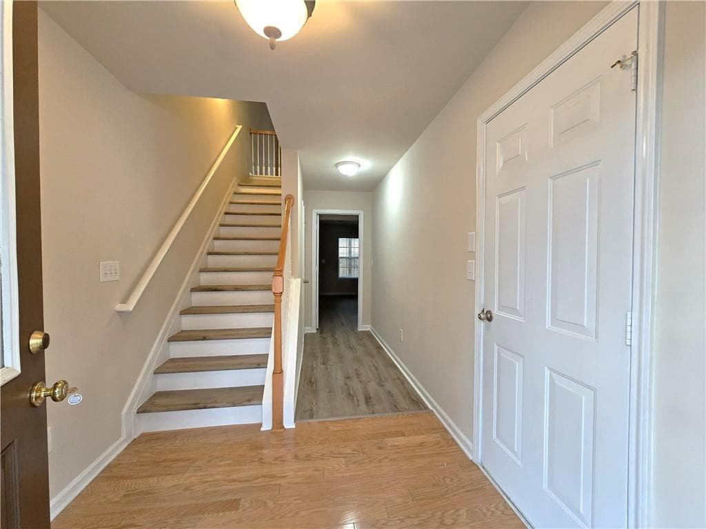 4 bedroom, 4 bathroom, 1,860 sq ft townhouse for rent at 2120 Meadow Peak Road, Duluth, GA 30097 for $2,150 a month — photo 6